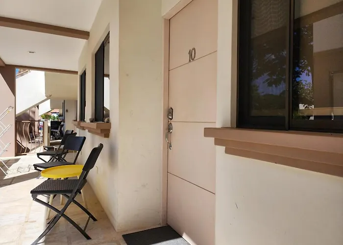 Tropical 2nd Floor With Rooftop Holiday home *