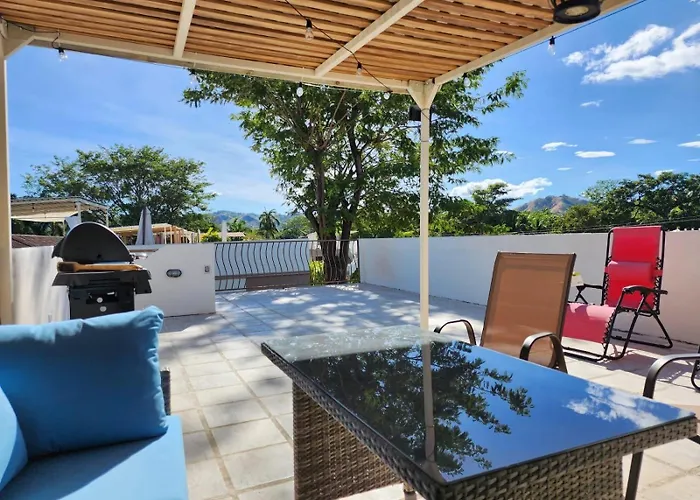 Tropical 2nd Floor With Rooftop Holiday home *