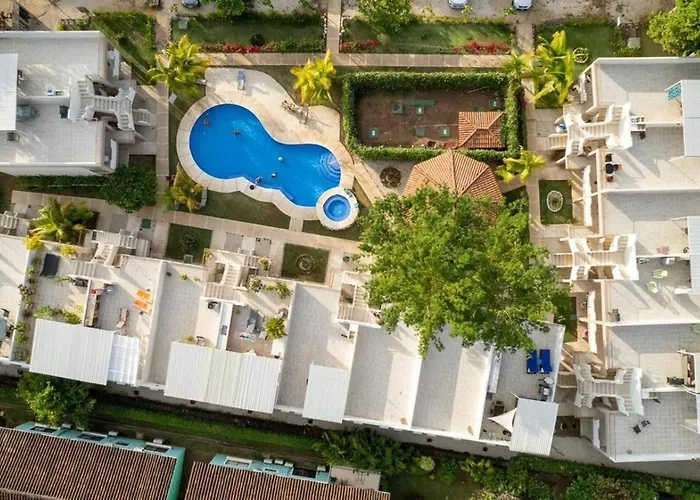 Tropical 2nd Floor With Rooftop Holiday home *