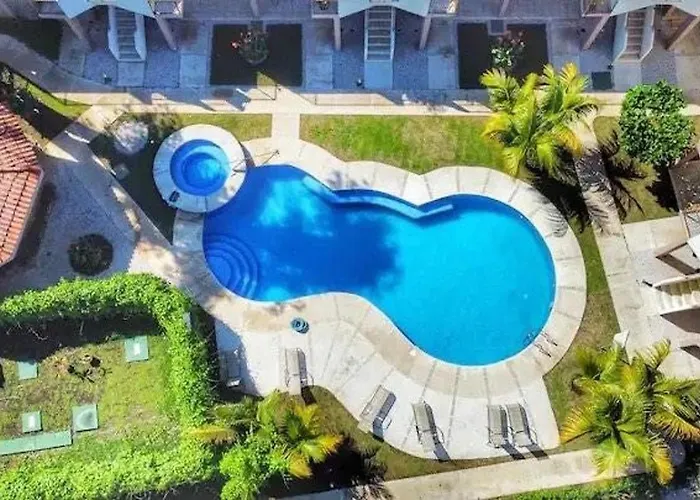 Tropical 2nd Floor With Rooftop Holiday home *
